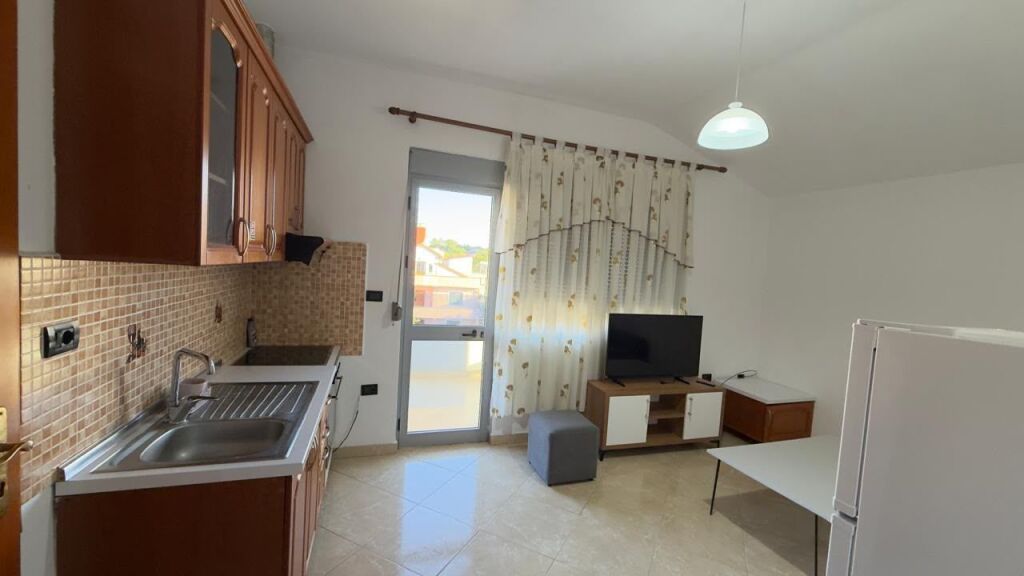 Jepen Apartamente 1+1 me qera Tek 5 Maji, mbrapa Concord (F)   ID 5293