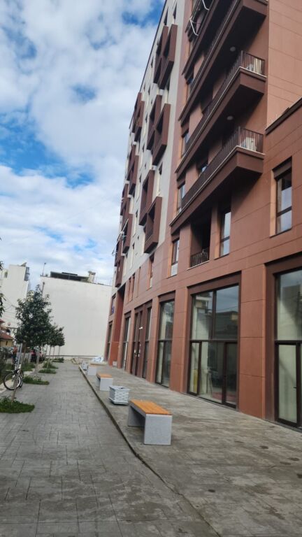 Qera, Apartament 2+1 Per Zyra Gardenia Myslym Shyri