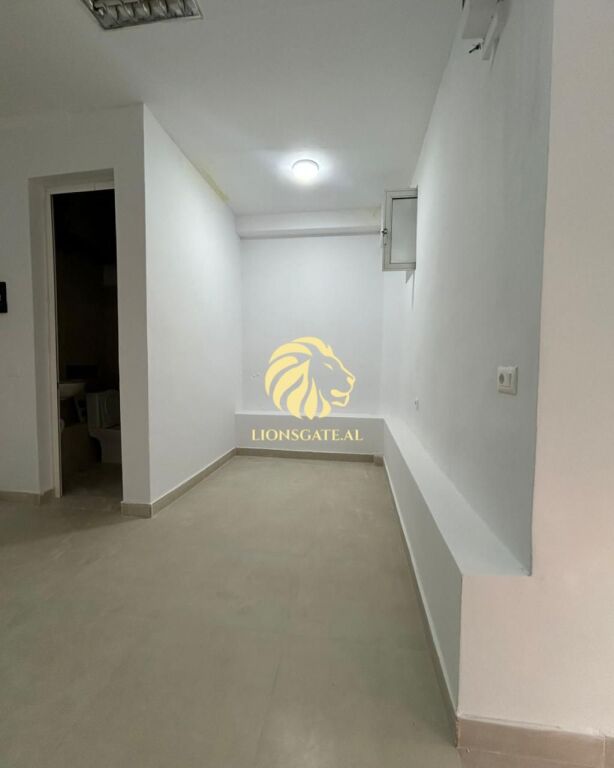 Shop for sale on Siri Kodra street