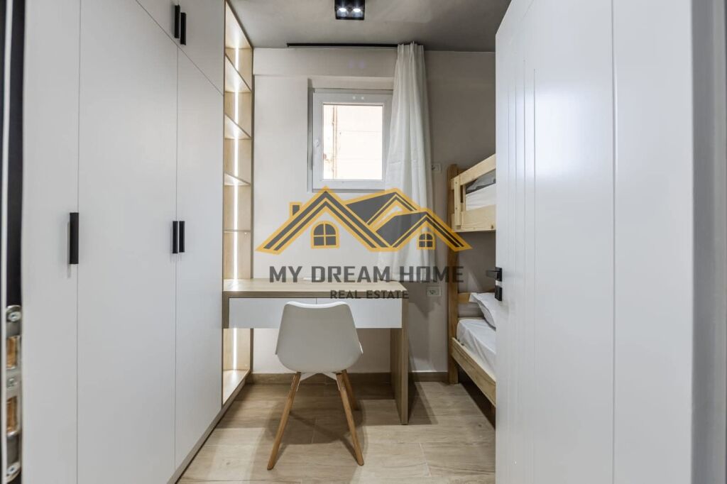 Duplex in vendita a Shkembi i Kavajes con vista mare seconda linea !