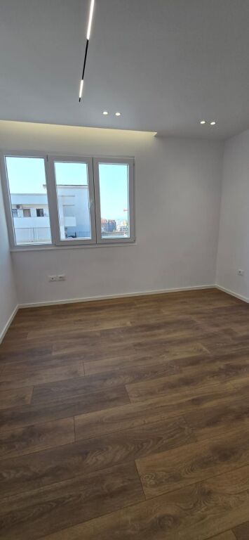 SHITET APARTAMENT 1+1 – 21 DHJETORI