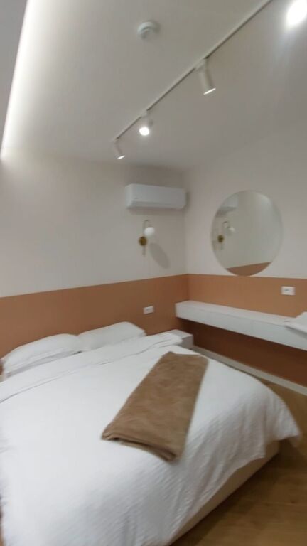 Qera | Apartament 1 + 1 | Rruga 5 Maji | 500 €/muaj