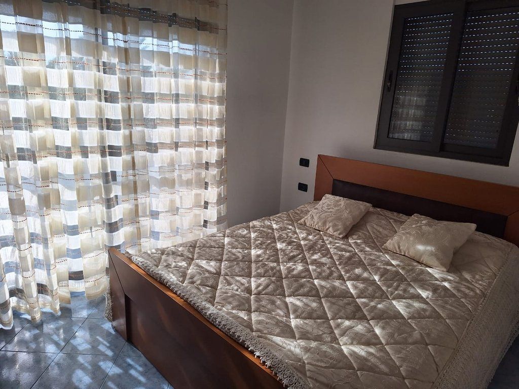 🏡 APPARTAMENTO 2+1 IN AFFITTO AL NUOVO BOULEVARD, TIRANA 550 € /Mese 55.000 Lek /Mese