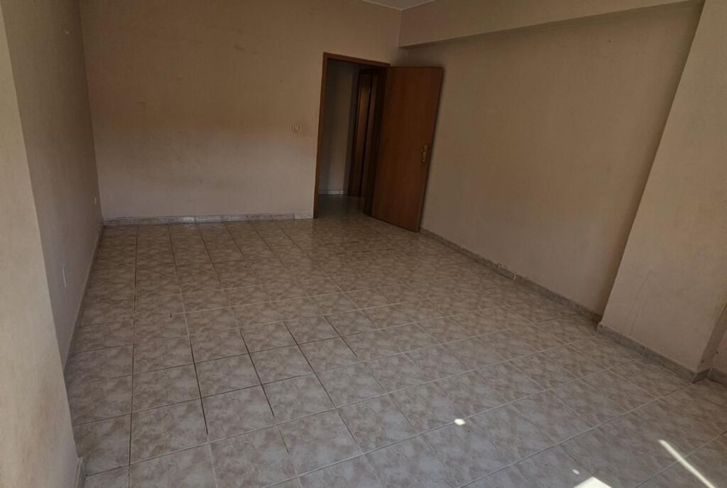 Pranë Rrugës së Kosovarëve, Shitet Apartament 2+1 Ne Zone Elitare!