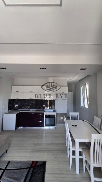 Jepet me qera apartament 2+1 – Spitallë!