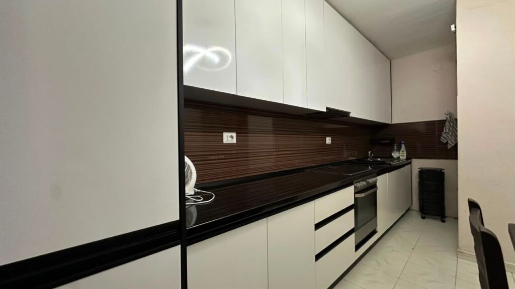 Apartment 2+1 for rent at Ferit Xhajko street