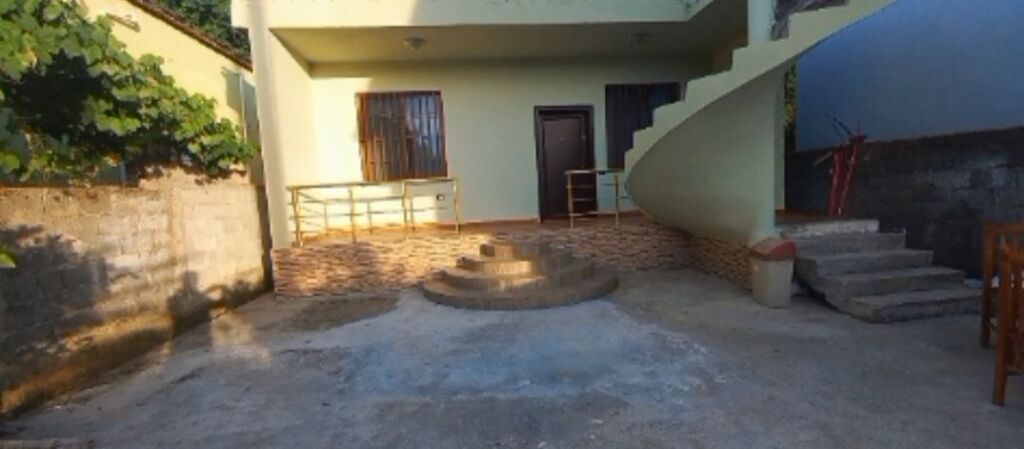 PRIVATE HOUSE 1 FLOOR 2+1 FOR RENT - KOL ASHTA STREET, TIRANA