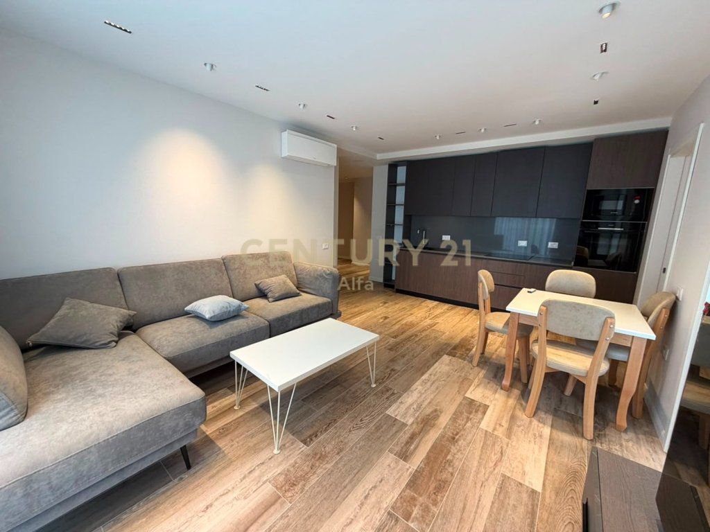 Premium Apartment 2+1+2 with brand new furniture for rent in the heart of Tirana – Donika Center
