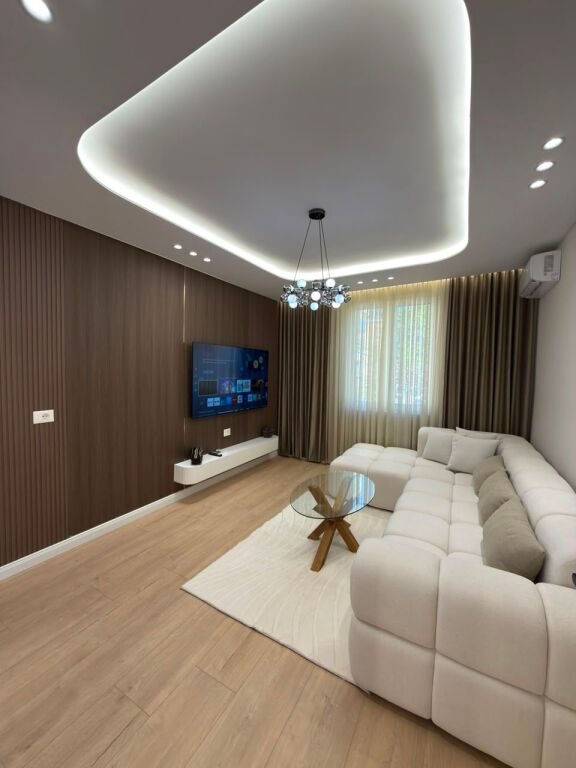 Shitet Apartament 1+1 – Pranë Liqenit Artificial të Tiranës