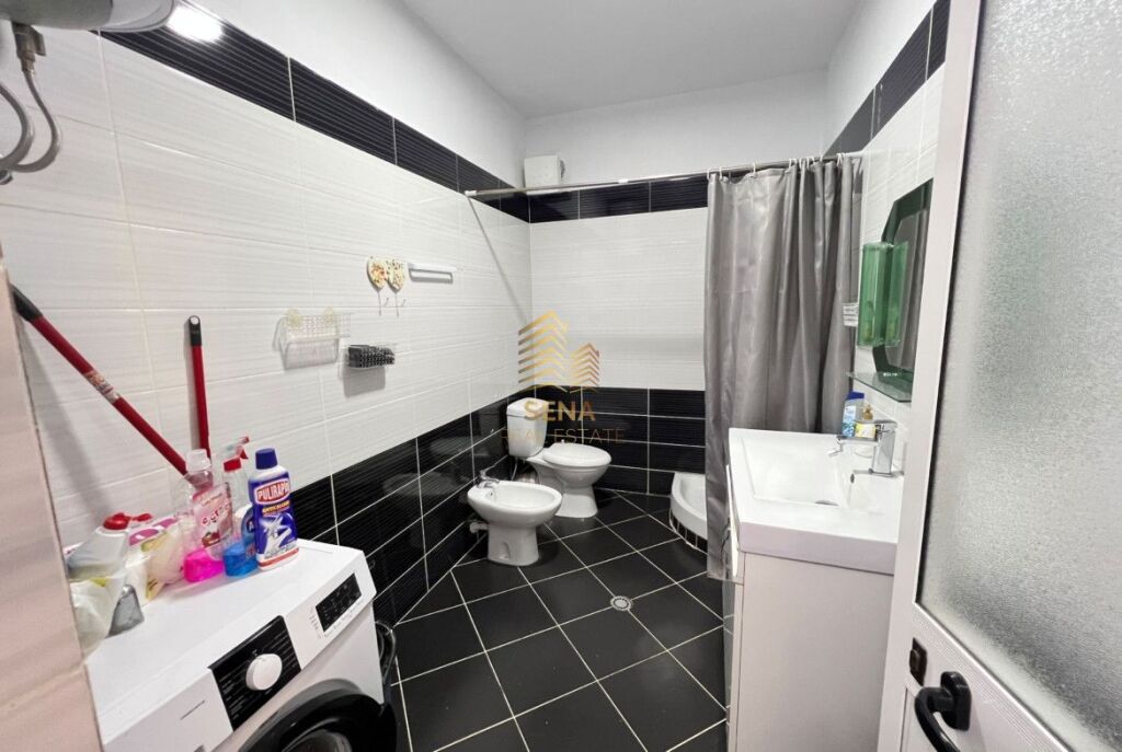 Affitto, Appartamento 1+1+2Blk, Astir- vicino al Complesso Molla, 45.000 Lek/Mese
