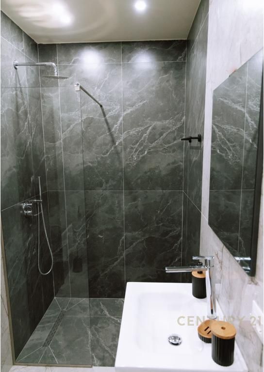 Luxury Without Compromise – Penthouse, A Rare Opportunity, Secure Investment! 850,000 €