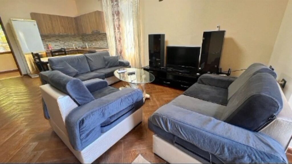 PRIVATE HOUSE 1 FLOOR 2+1 FOR RENT - KOL ASHTA STREET, TIRANA