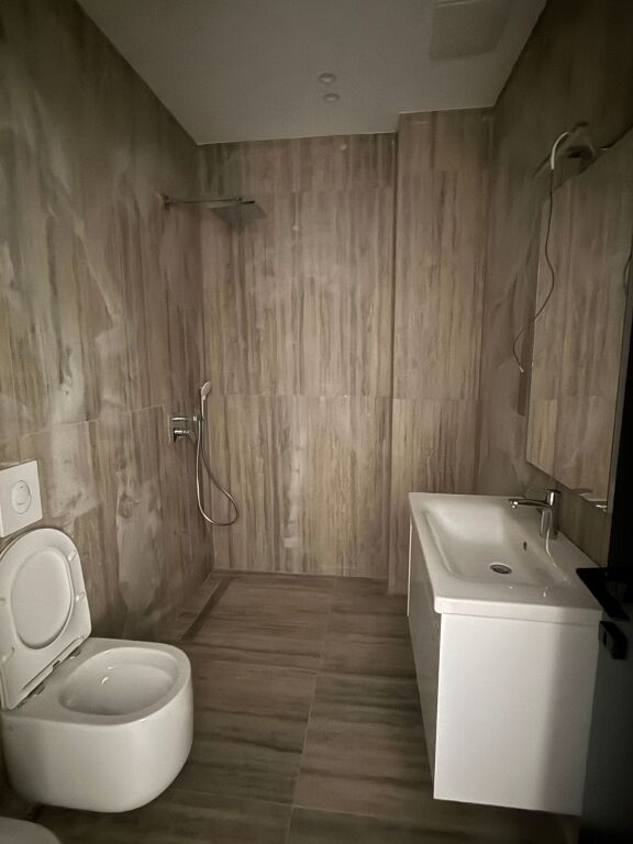 Office for Rent at Kika 2