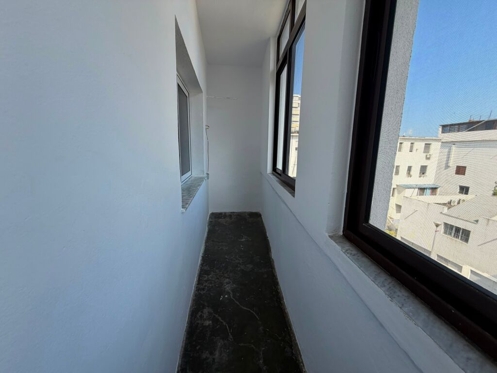 Shitet Apartament 2+1+2 ne Durres