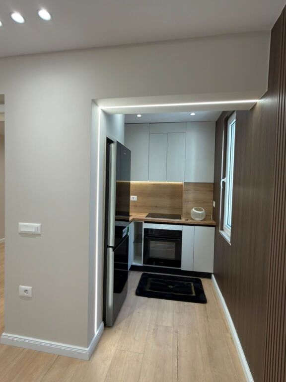 Shitet Apartament 1+1 – Pranë Liqenit Artificial të Tiranës