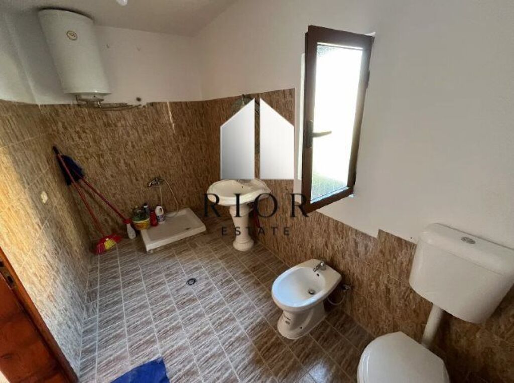 Qera Gazoniere | Ali Demi | 2+1 | 350 €/Muaj