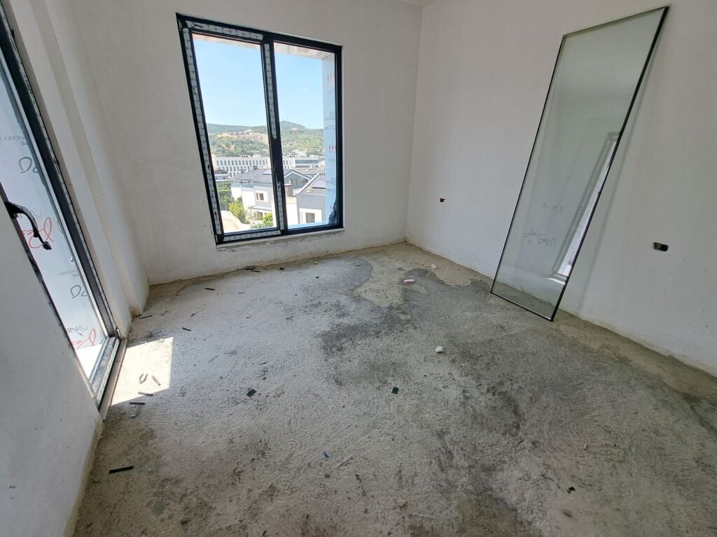 Triplex for Sale, Piccadilly Residence, near TEG