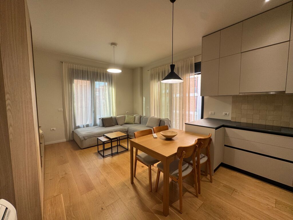 Appartamento moderno 2+1 in Via Kosovareve!