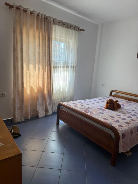 Affitto | Shtëpi private 2 + 1 | Porcelan | 450 €/mese