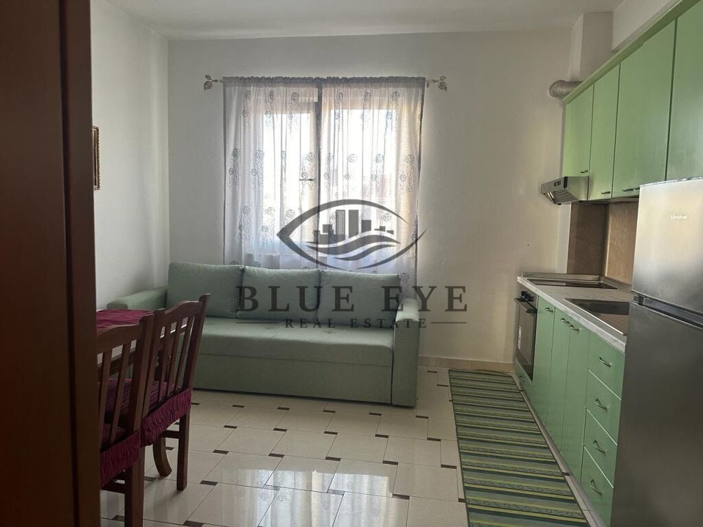 Jepet me qira apartament 1+1 pranë Gjykatës – Durrës!