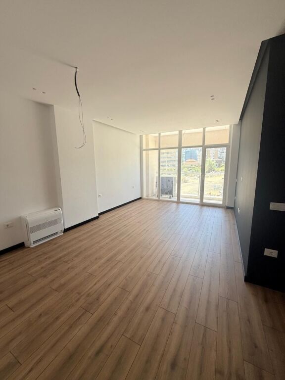 Office space for rent at Kika 2 Komuna Parisit