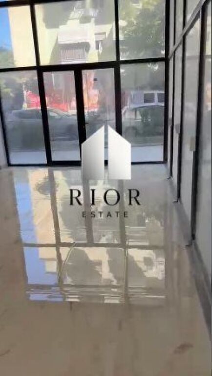 Affitto | Locale Commerciale | Via Babë Rexha | 1500 €/Mese