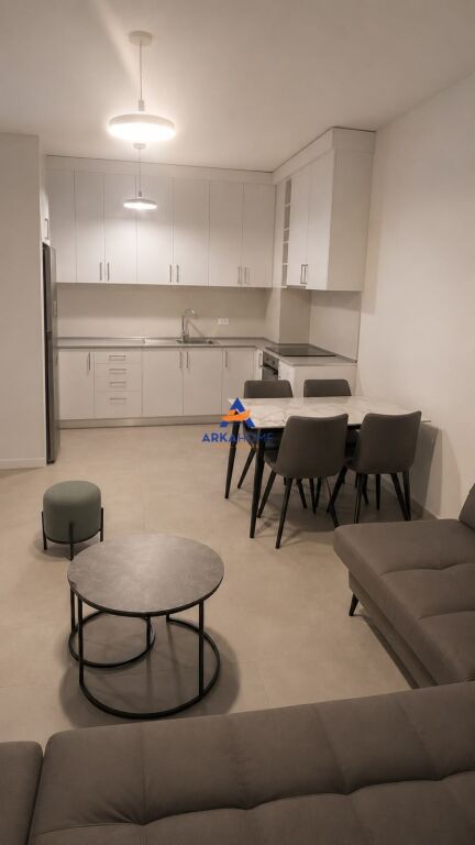 AFFITTASI APPARTAMENTO 1+1+BALCONE "VICINO ALLA STRADA DRITAN HOXHA" 450 EURO
