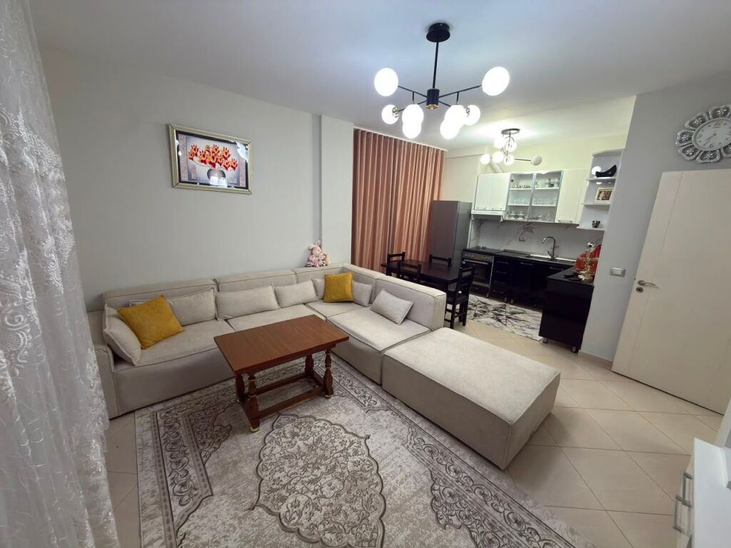 Apartament 1+1 per shitje te Liqeni i Thate, Radisson Collection