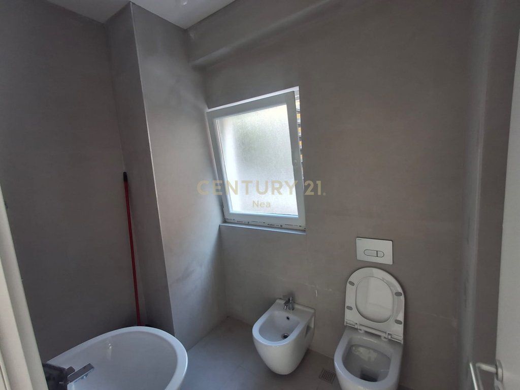 Apartament 2+1 per zyra tek Kompleksi Aura-Laprake! Nea146569