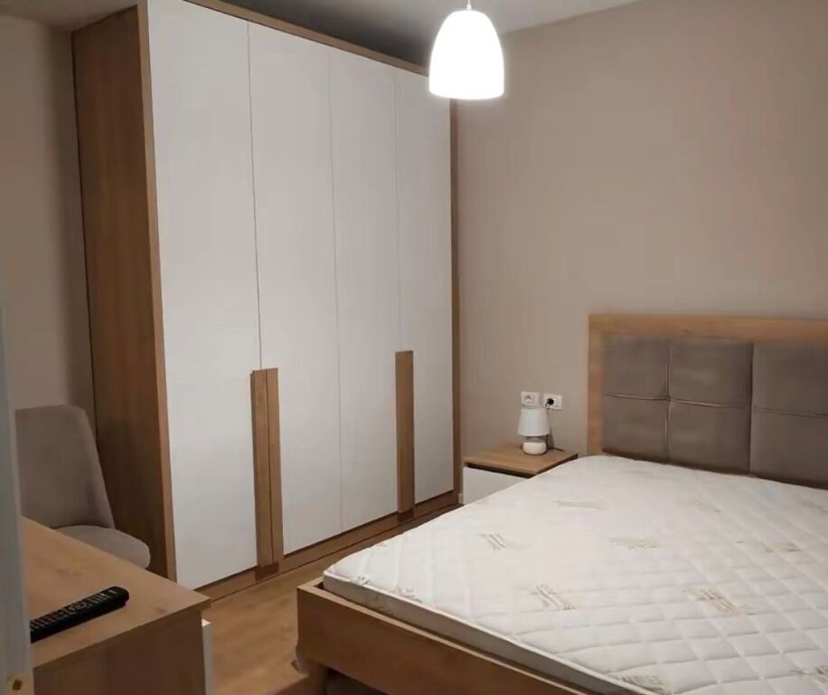 Appartamento in affitto 1+1 Komuna Parisit 70.000 lek