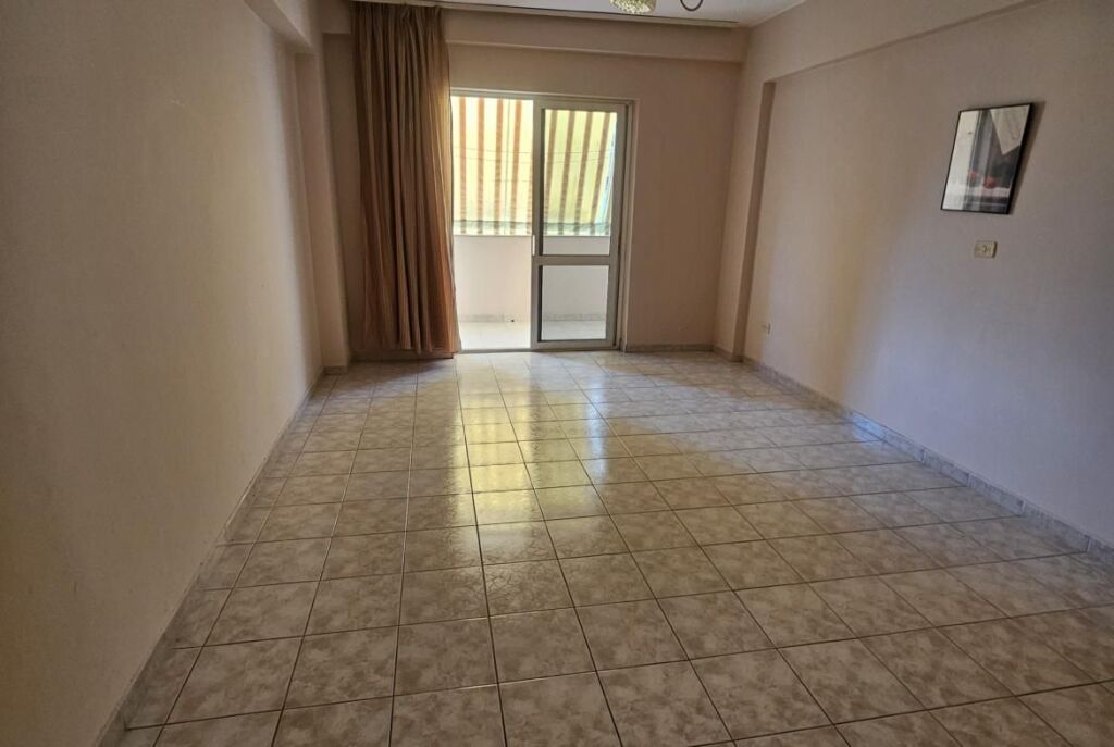 Pranë Rrugës së Kosovarëve, Shitet Apartament 2+1 Ne Zone Elitare!