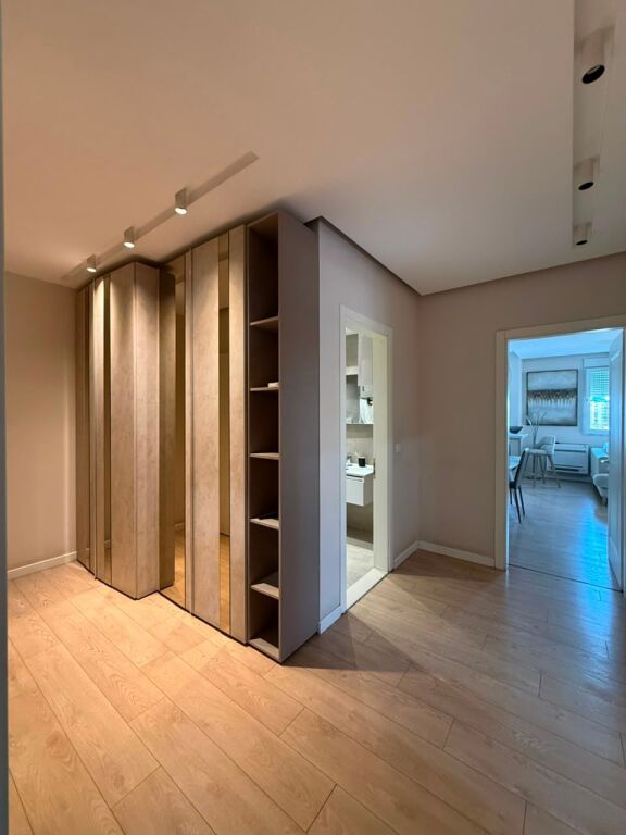 Apartament 3+1+2+parkim në Shitje – Pranë Shkollës “Mihal Grameno”
