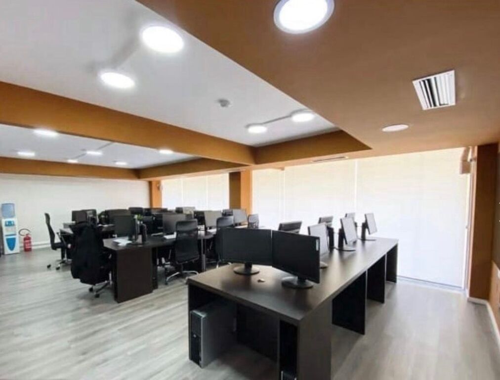 Jepet super ambient biznesi perballe Petro Ninit