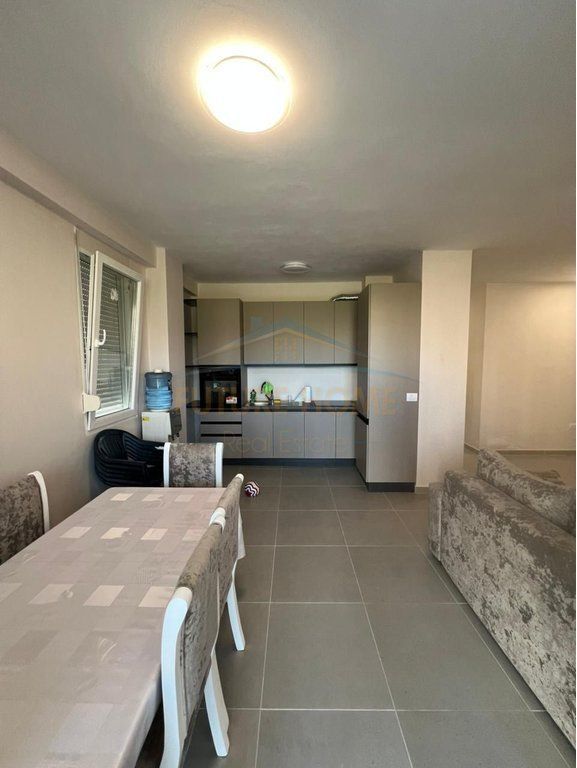 Rent, Apartment 3+1+2 Spitalle, Durres