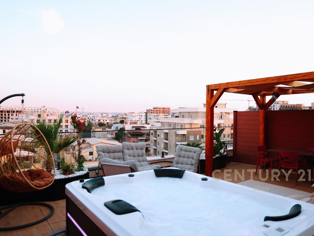 Luxury Without Compromise – Penthouse, A Rare Opportunity, Secure Investment! 850,000 €