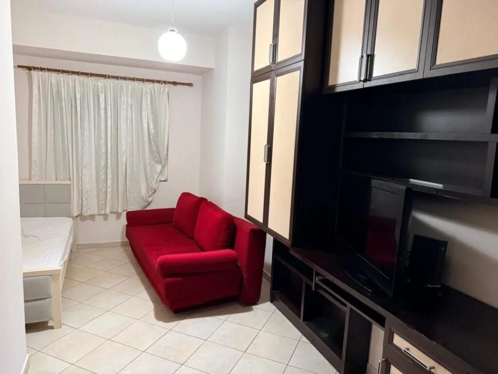 Affittasi Appartamento 2+1+1 con Balcone