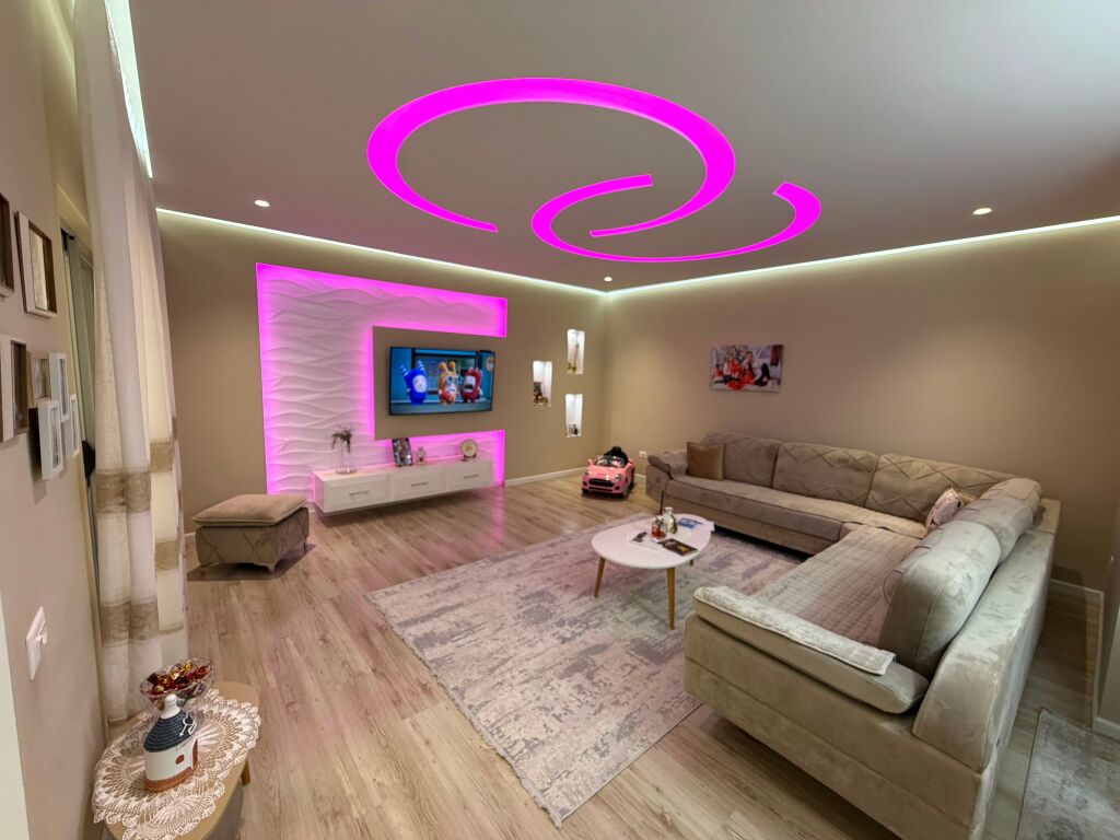 🏡 Appartamento 2+1 in vendita   📍 Posizione: vicino a Top Chanel, Via Kasem Shima