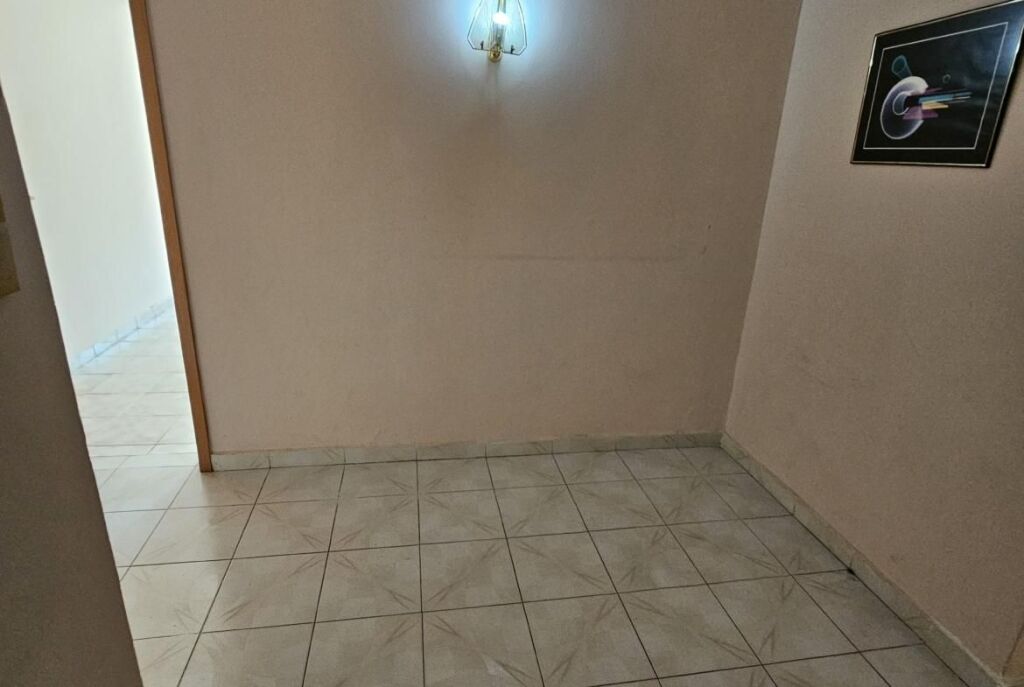Pranë Rrugës së Kosovarëve, Shitet Apartament 2+1 Ne Zone Elitare!