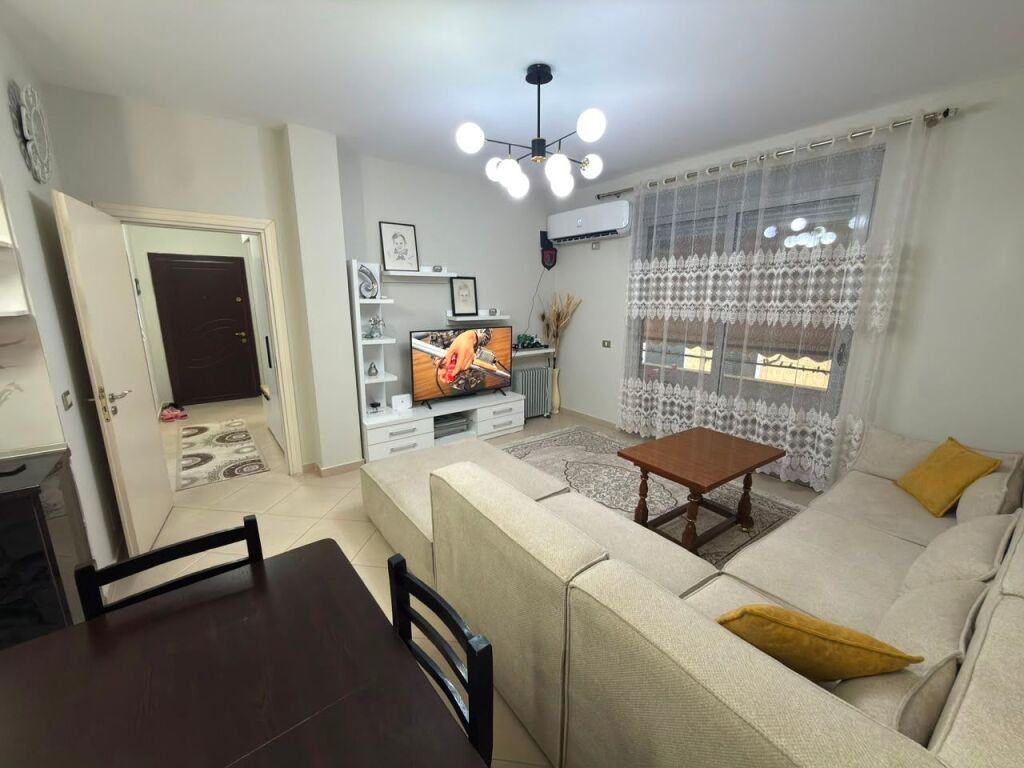 Apartament 1+1 per shitje te Liqeni i Thate, Radisson Collection