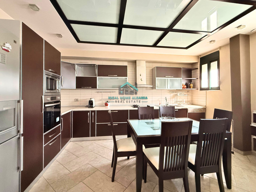 Appartamento 2+1 in Affitto – Vlora