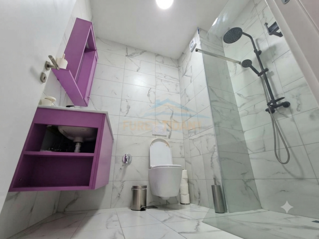 Qera, Apartament 1+1, Kafe Flora