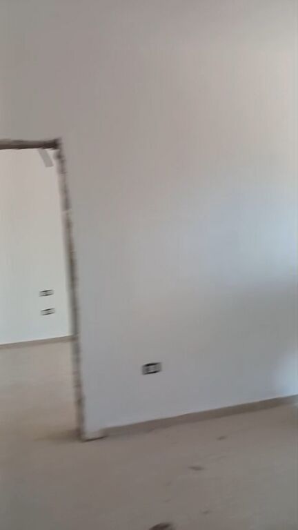 🏡 ESCLUSIVO APPARTAMENTO 1+1 IN VENDITA A SELVIA, VIA DIBRËS  📍 Posizione premium, a Selvia.  ✅ Tipologia: 1+1 📐 Superficie netta: 70,55 m² 📐 Superficie lorda: 85 m² 🏢 5° piano, con ascensore 🛠️ Completamento entro 8 mesi  💶 Prezzo: 240.000 €  🚗 Opzione garage al piano -3: 20.000 €  