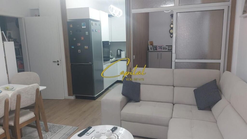 SHITET APARTAMENT 1+1 KINOSTUDIO 15.800.000 LEKE