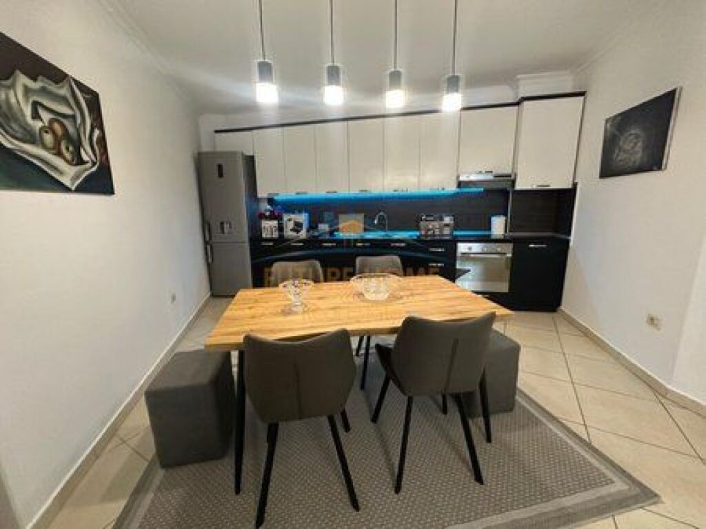 Rent, Apartment 1+1, Port Street, Durres