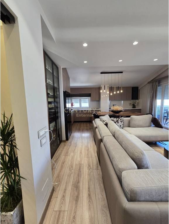 Penthouse 3+1+2+ 2 veranda +2 parkime