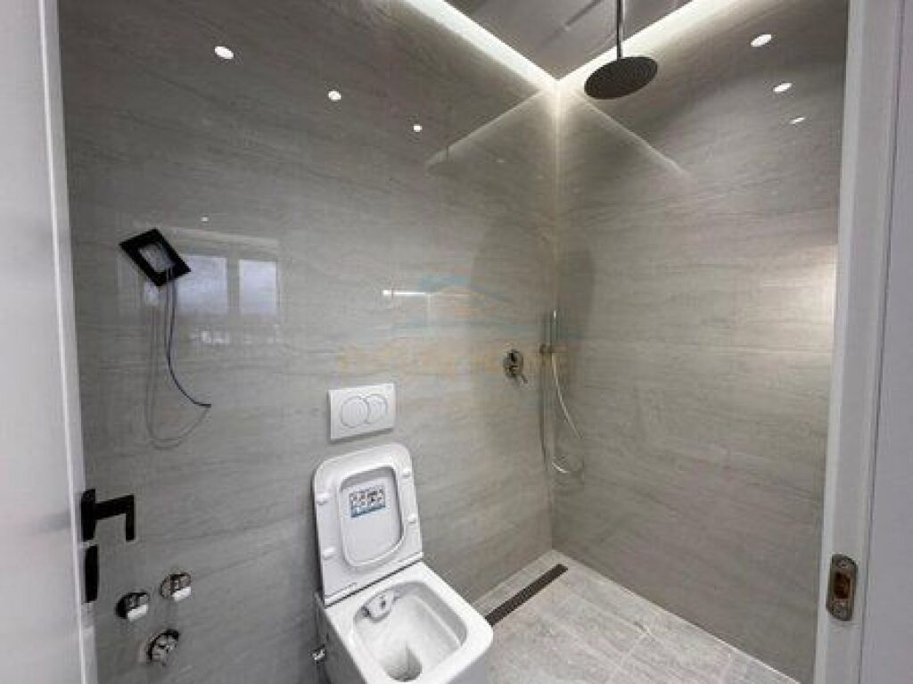 Rent, Apartment 2+1+2, Paris Commune, Tirana