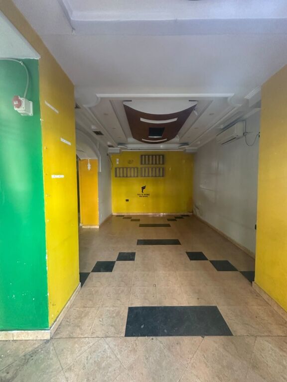 SHOP FOR RENT 52M2 BAJRAM CURRI BOULEVARD 150,000 LEKE FH-87100