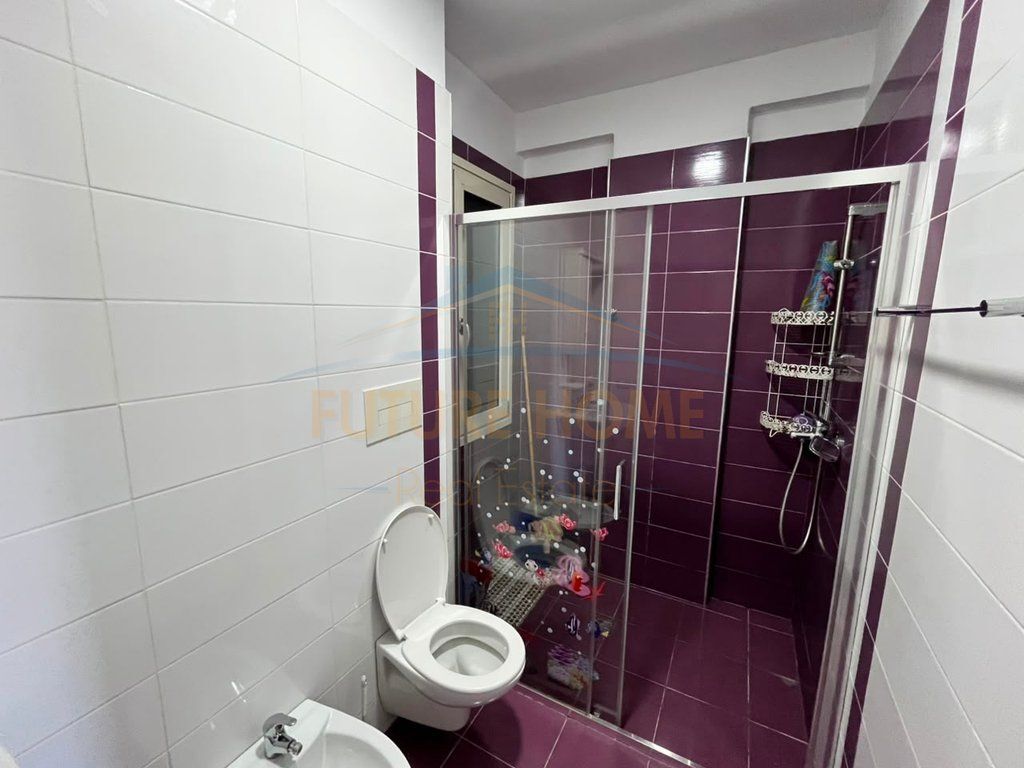 Qera, Apartament 2+1+2 Galaktiku, Durres