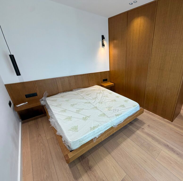 🏡 Jepet me qira apartament 2+1+2  📍 Xhamllik, Rruga “Odhise Paskali”, Tiranë