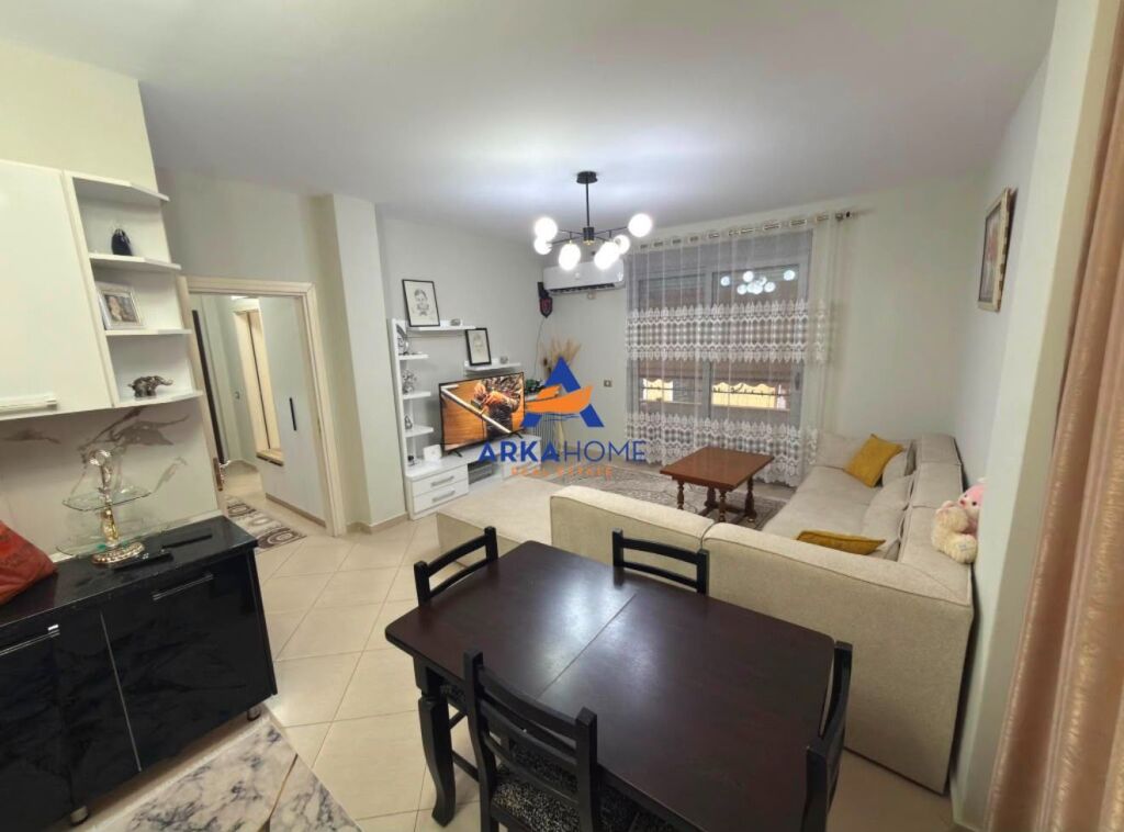 SHITET APARTAMENT 1+1+BALLKON TEK " LIQENI I THATE " 20,000,000 LEKË